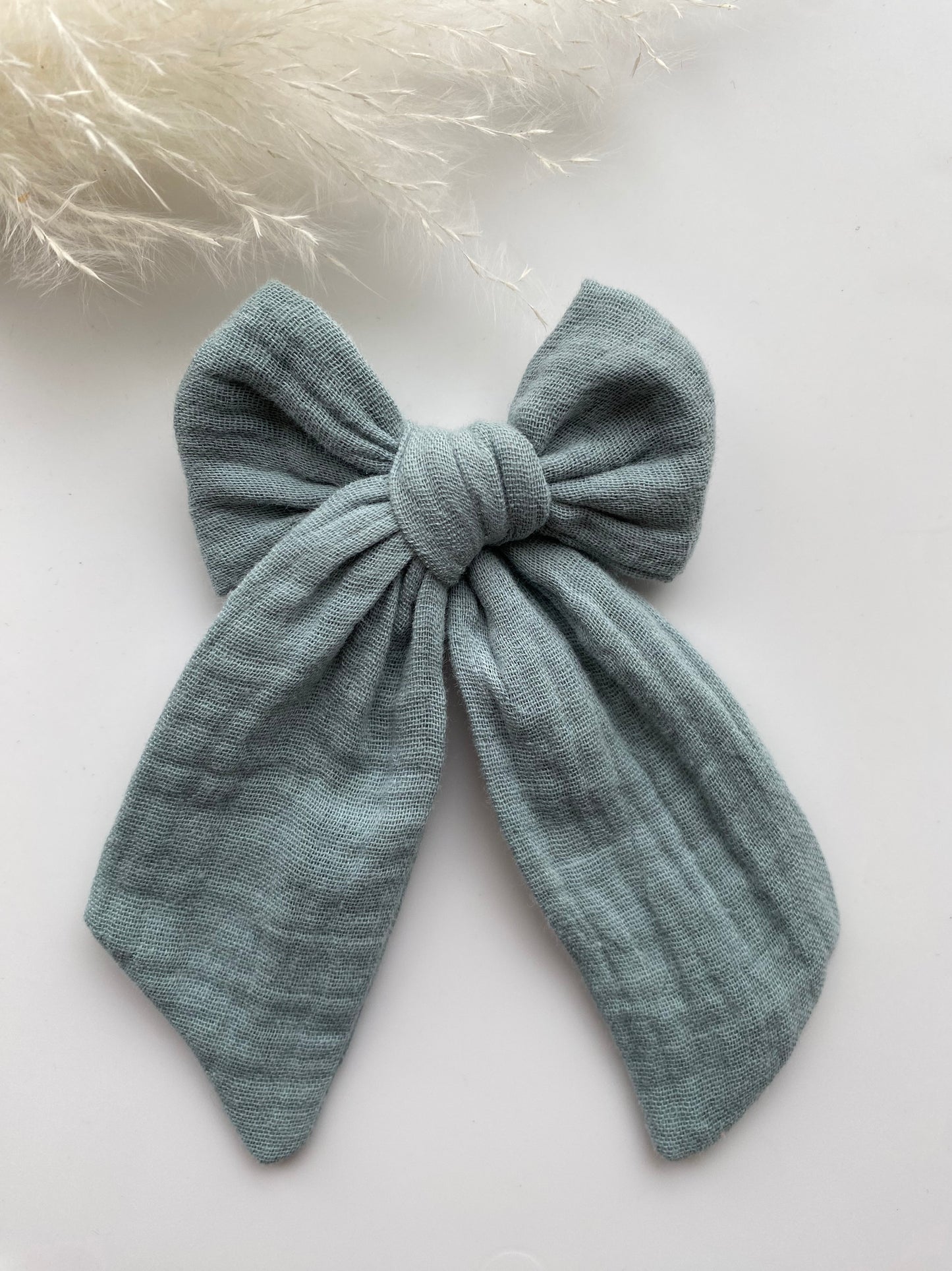 Sage Macie Bow