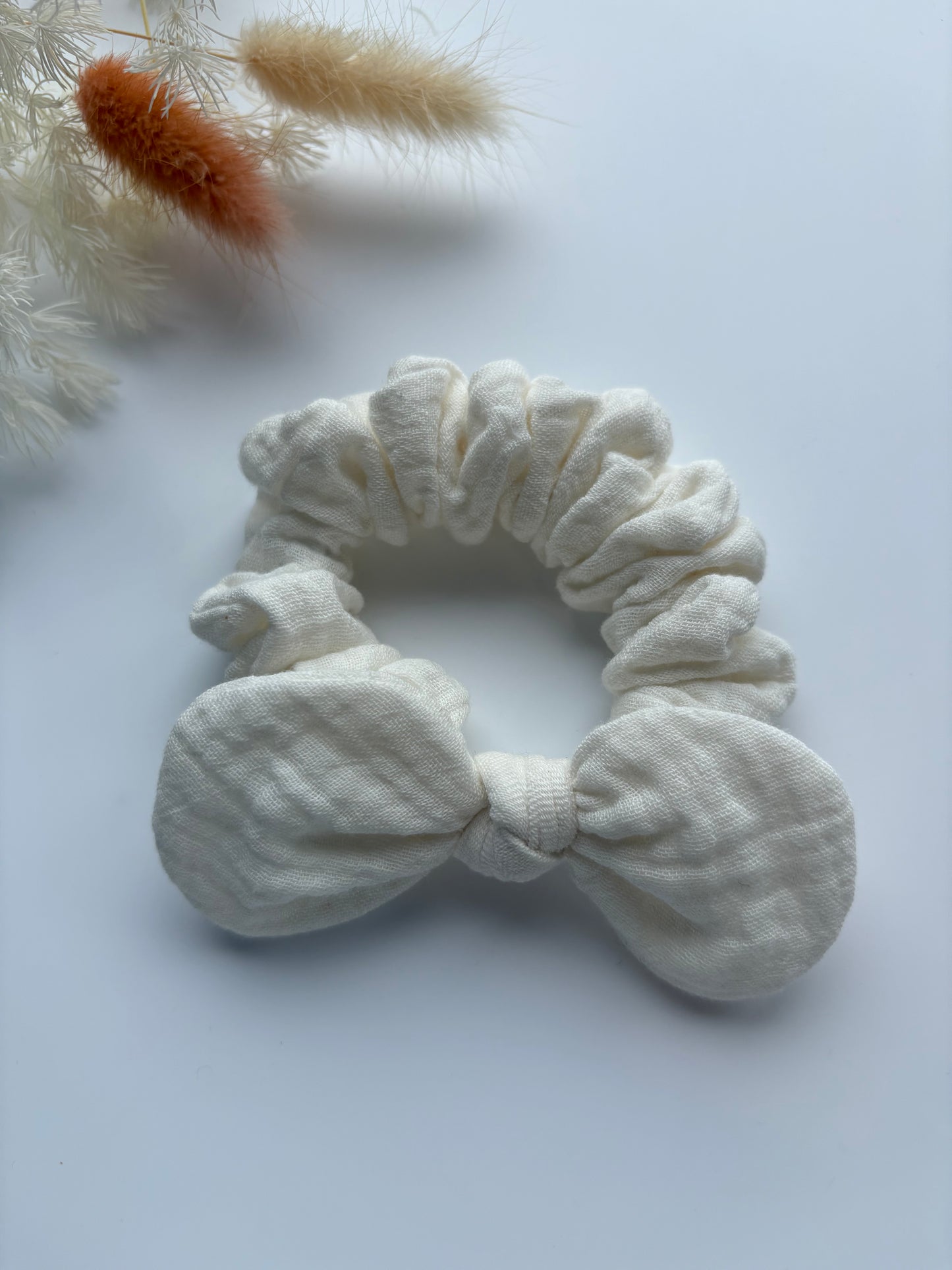 Pearl Mini Scrunchie