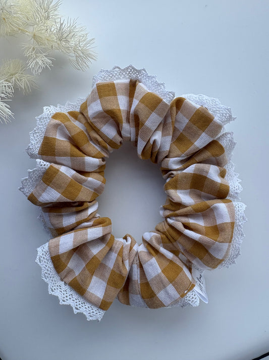 Honey Giselle Scrunchie