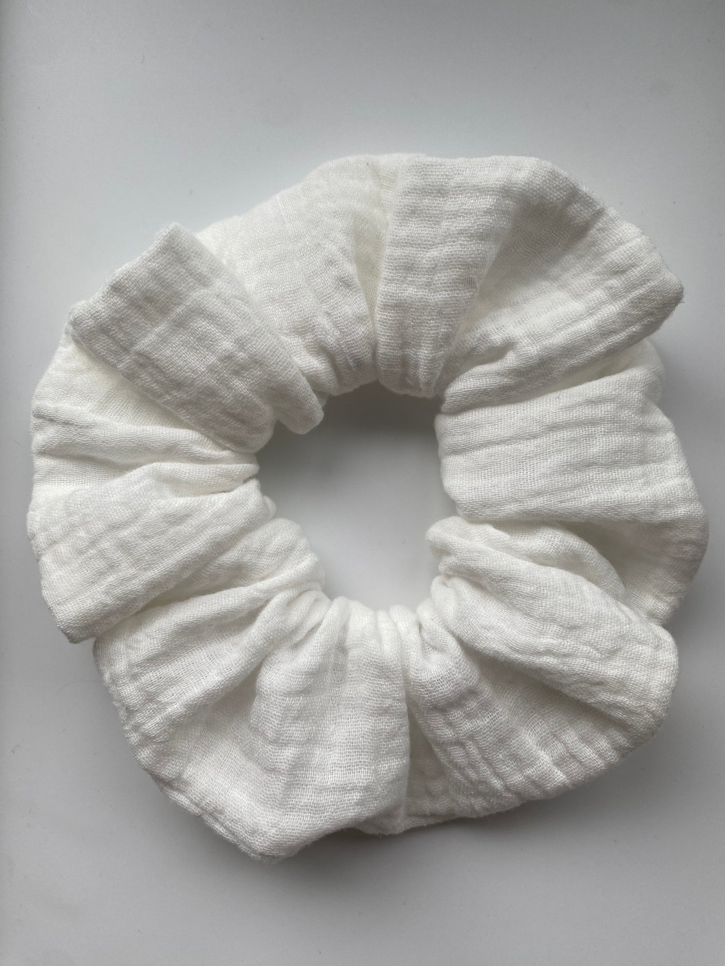 Pearl Jumbo Scrunchie