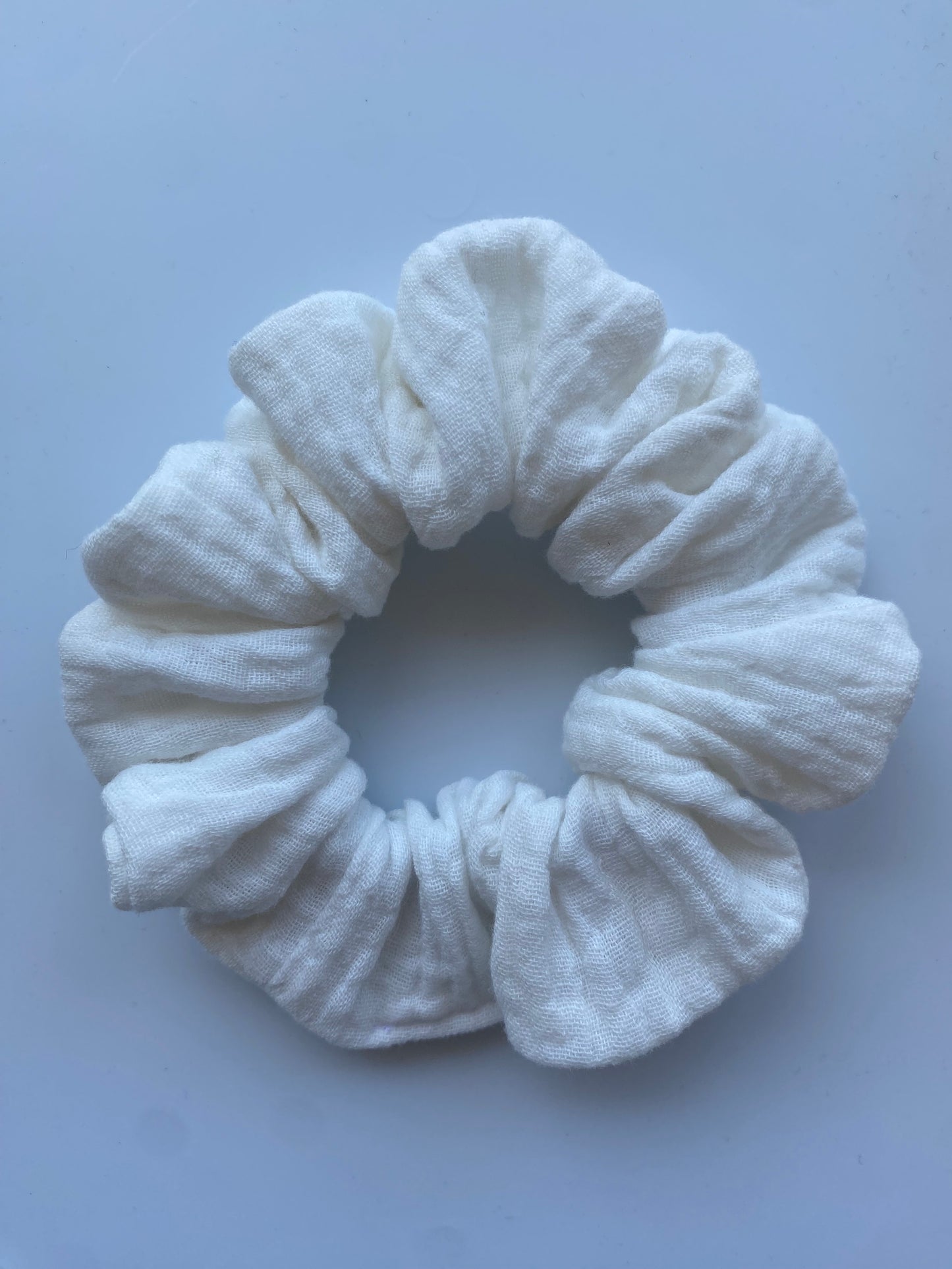 Pearl Classic Scrunchie