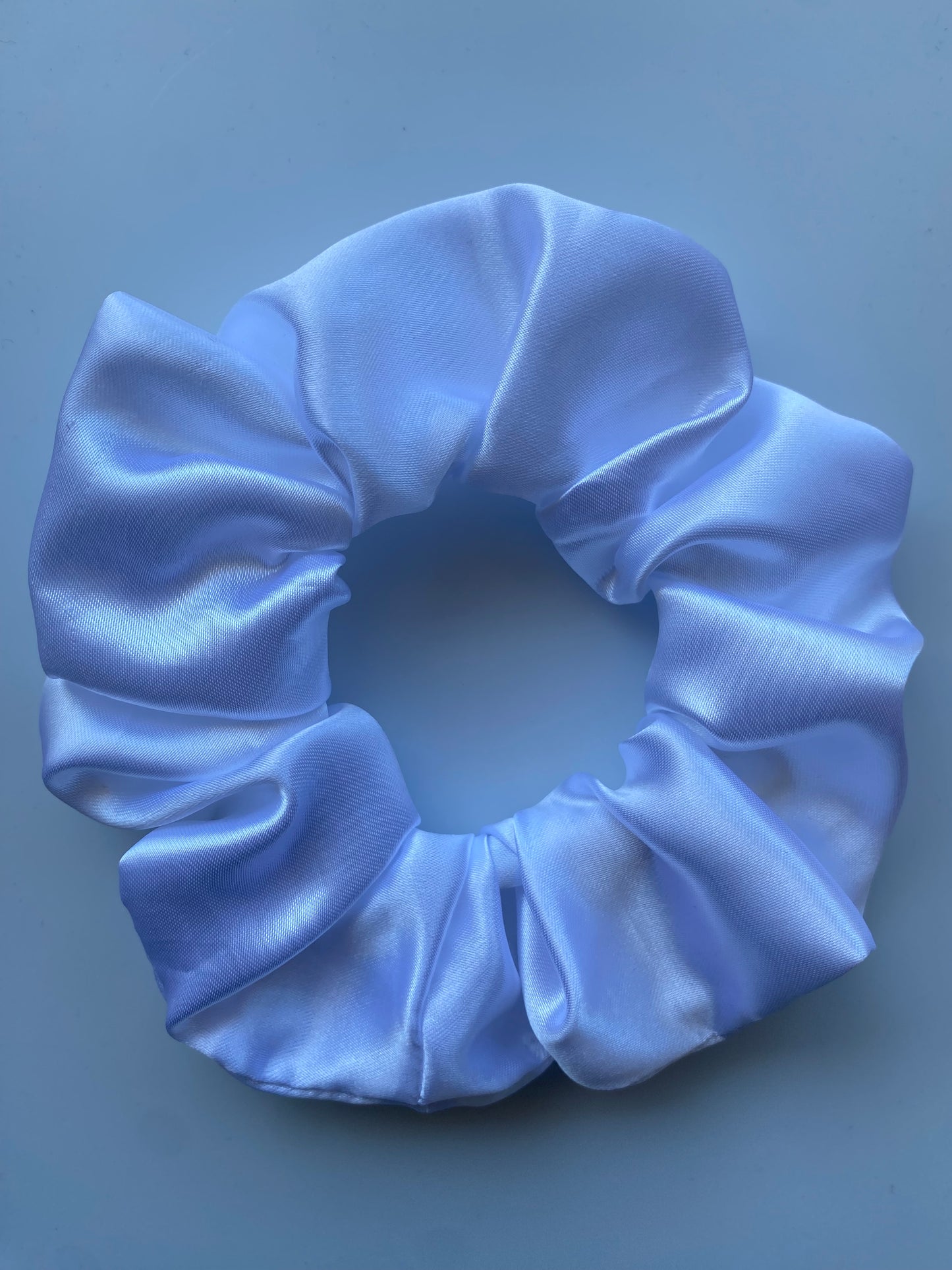 Snow Classic Scrunchie