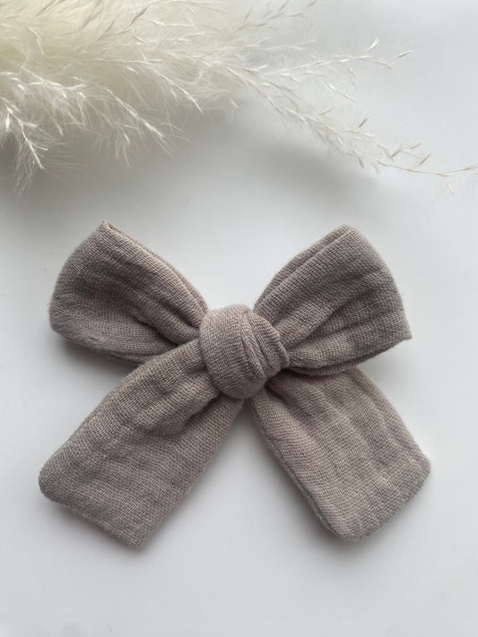 Taupe Mimmy Bow