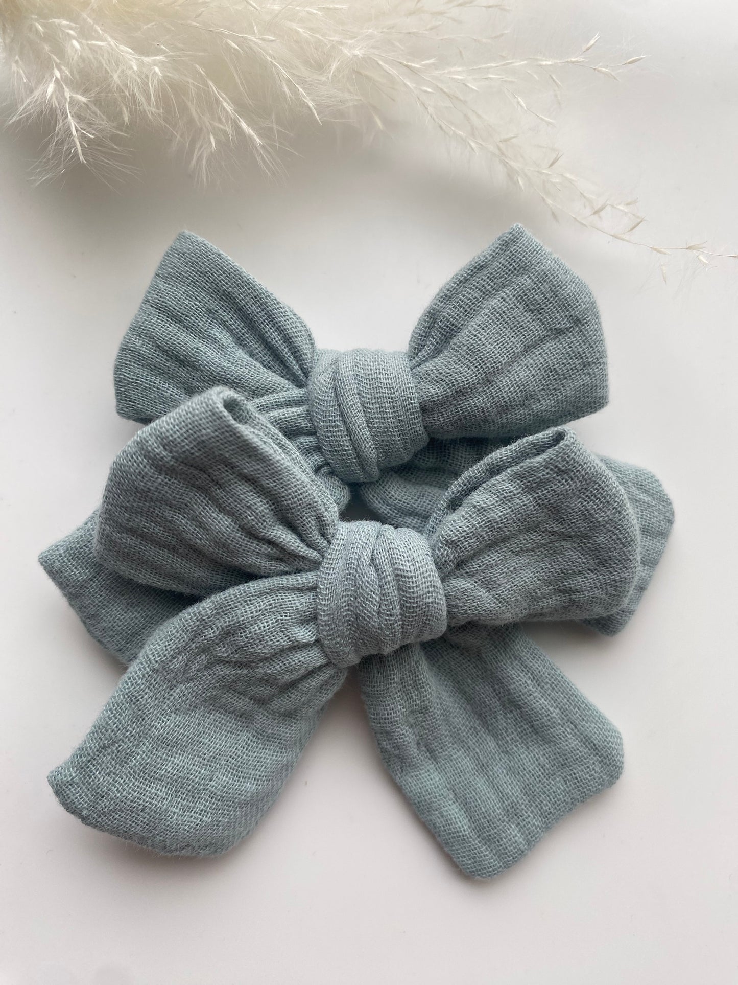 Sage Mimmy Bow