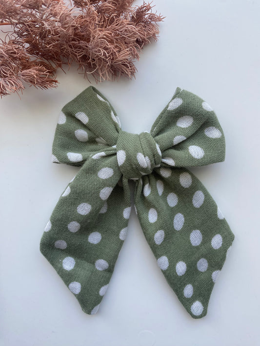 Dottie Macie Bow