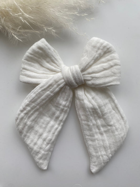 Pearl Macie Bow